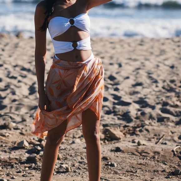 Anthropologie Printed Beach Wrap - Picture 6 of 6
